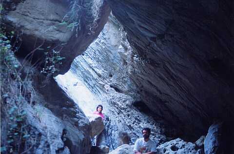 Cueva del desprendimiento